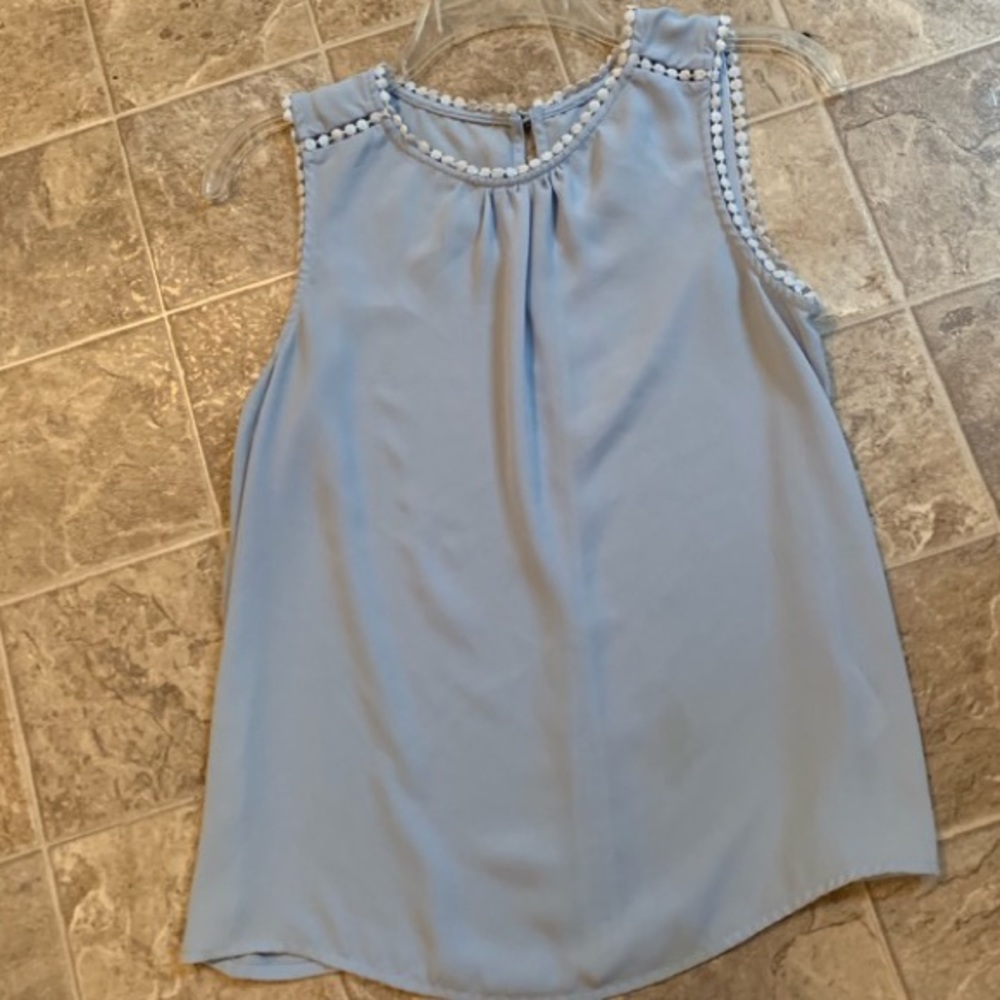 classy blue tank💕